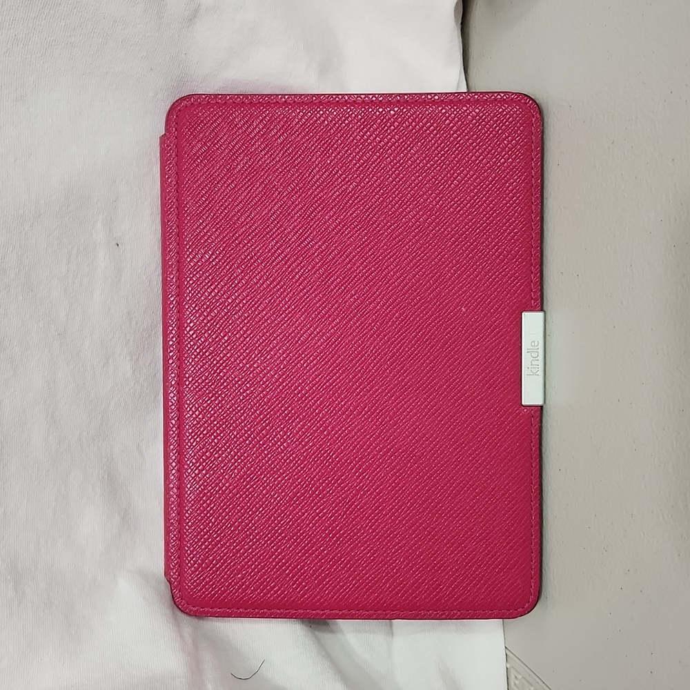 Kindle Case Textured Raspberry Color Magnetic Closure